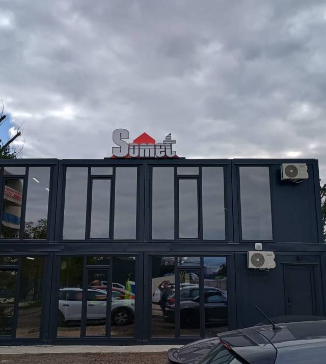 Showroom 003.jpg